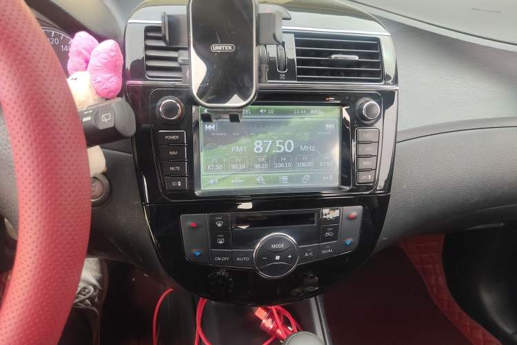 Used Nissan Tiida 2014 1.6L CVT Smart Model
