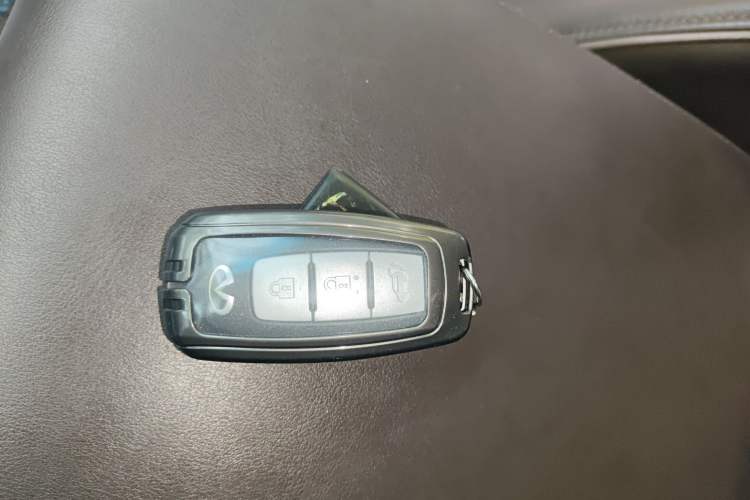 Used Infiniti QX60 2014 2.5 S/C Hybrid Two-Wheel Drive Excellence Edition
