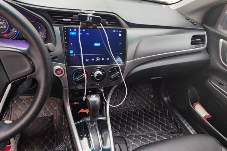 Used Honda Crider 2016 1.8L CVT Luxury Edition Audio And AC Panel