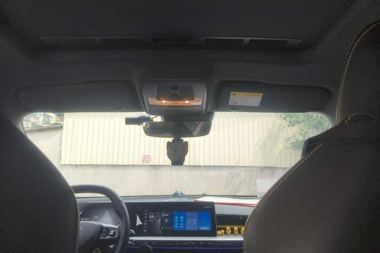 Used MG 5 Scorpio 2022 1.5T Trophy Sport Luxurious Edition