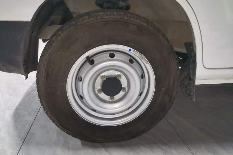 Used Karry Jiangtun E5 2024 268 km Range Open-Window 6-Seater Version
