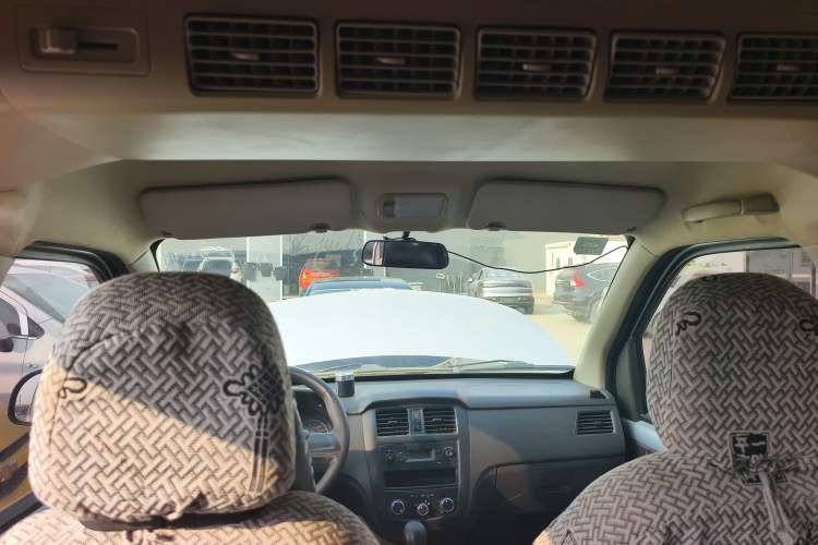 Used Wuling Rongguang S 2021 1.2L Base Model 7-Seater LSI
