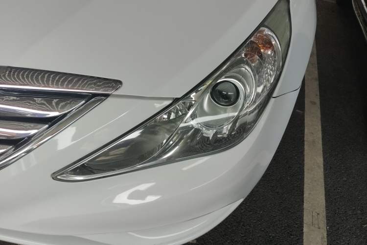 Used Hyundai Sonata 2011 2.0L Automatic Luxury Edition Left Front Headlight