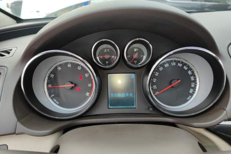 Used Buick Regal 2015 2.0L Leading Fashion Edition