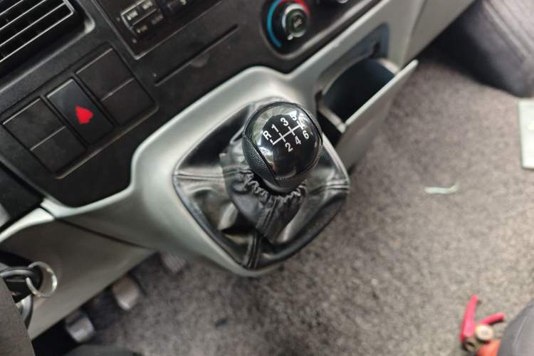 Used Ford Transit Custom 2009 2.4T Diesel Multi-Function Long Wheelbase Mid-Roof Emission Standard III
