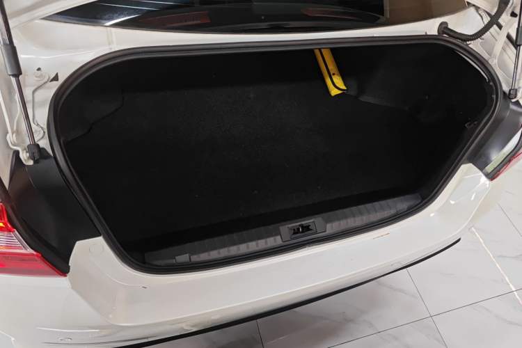 Used Subaru Legacy 2020 Revised Version 2.5i All-Wheel-Drive Glory Edition with EyeSight Trunk