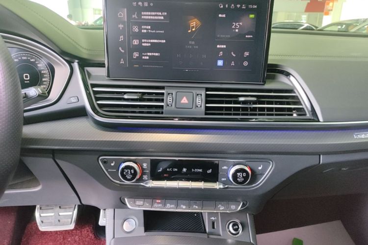 Used Audi Q5L 2025 quattro 45th Anniversary Edition 45 TFSI Luxury Dynamic Model
