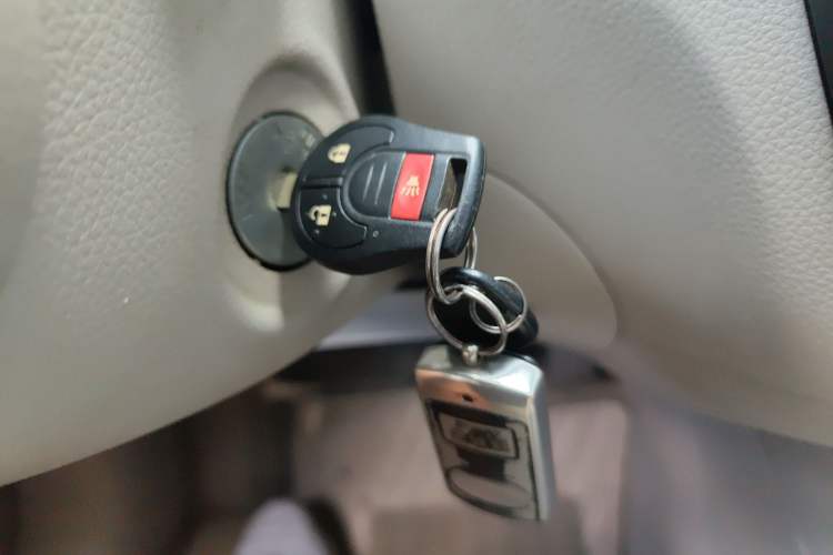 Used Nissan Tiida 2011 1.6L CVT Comfort Model Vehicle Key