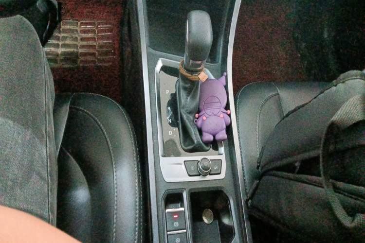 Used Chery Tiggo 3X 2021 Facelift PLUS 1.5L CVT Zhenxing Pine Nut Edition Gear Lever