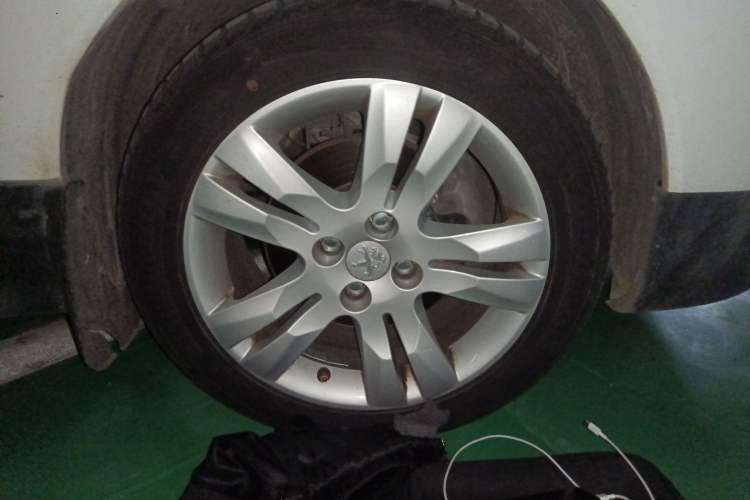 Used Peugeot 3008 2013 2.0L Automatic Trend Edition
