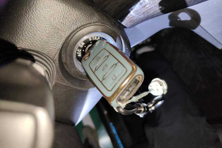 Used Chevrolet Captiva 2014 2.4L 4x4 Flagship Edition 7 Seats
