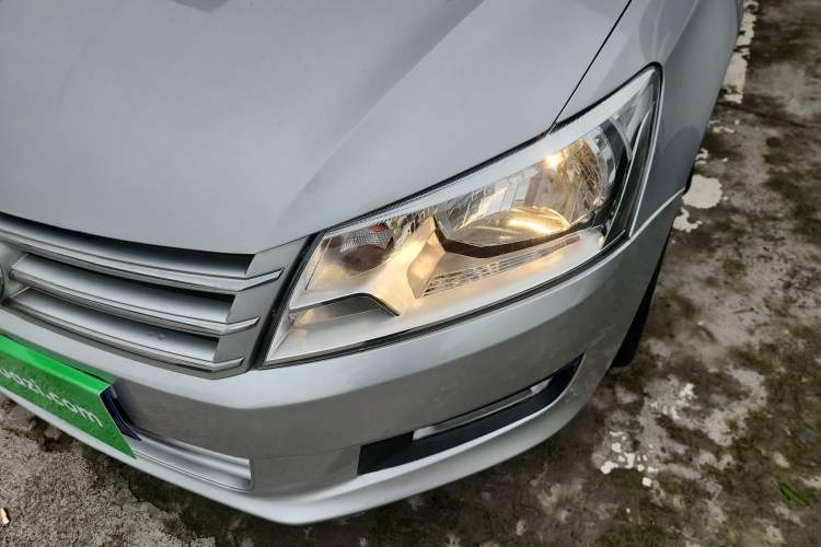 Used Volkswagen Santana 2015 1.6L Manual Comfort Edition Left Front Headlight