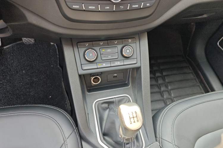 Used Bestune X40 2018 Internet Celebrity Edition 1.6L Manual Luxury Version