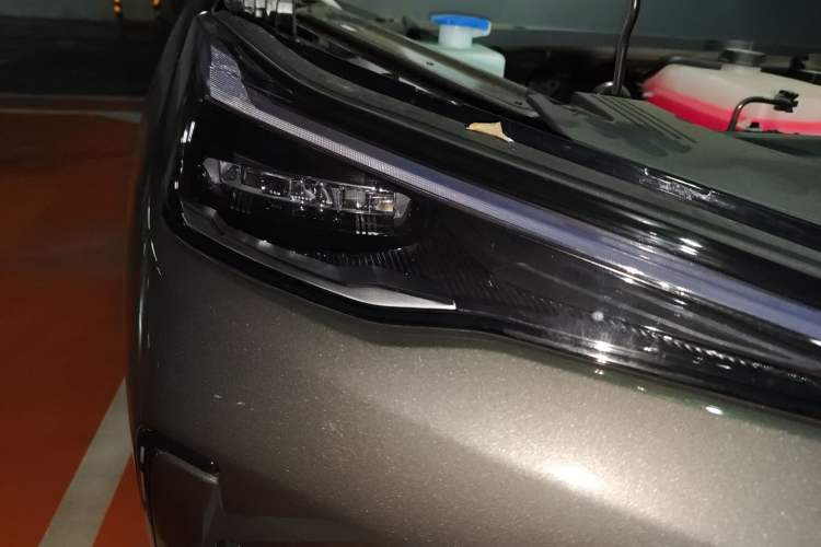 Used Geely Galaxy E5 2024 530 km Exploration+ Version Right Front Headlight