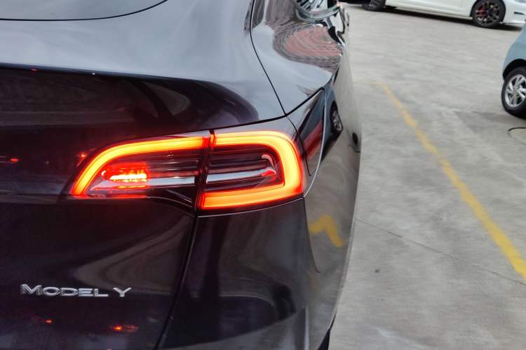 Used Tesla Model Y 2024 Rear-Wheel-Drive Version