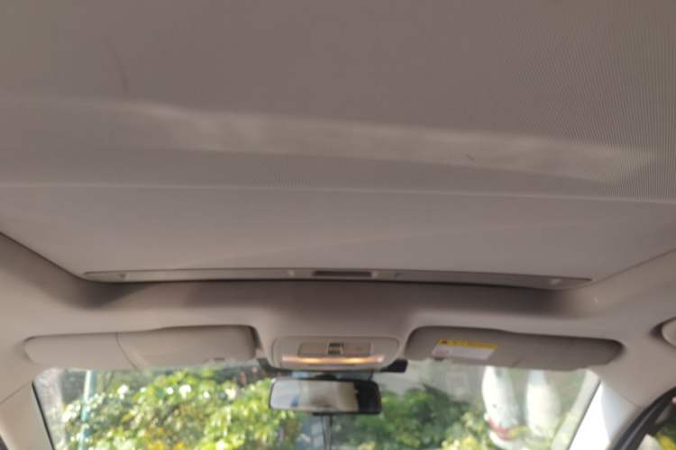 Used Roewe i5 2019 1.5L Automatic 4G Connected Langhao Edition Headliner