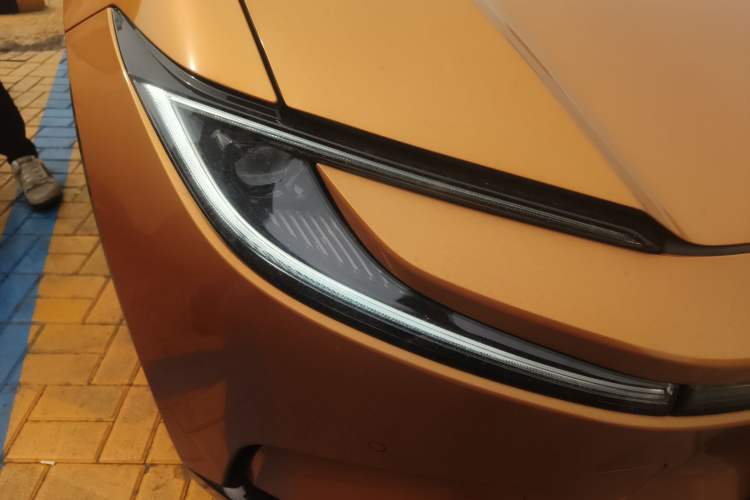 Used Toyota bZ5 2025 Model 550 PRO Right Front Headlight