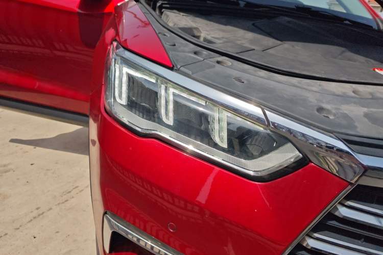 Used BYD Song Pro New Energy 2019 DM 1.5T Four-Wheel Drive Performance Edition Flagship Model Right Front Headlight