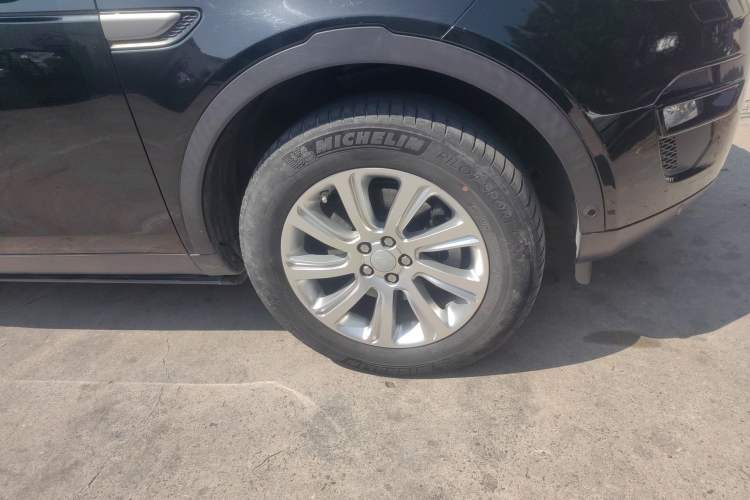 Used Land Rover Discovery Sport 2019 240 PS SE Version China VI Standard