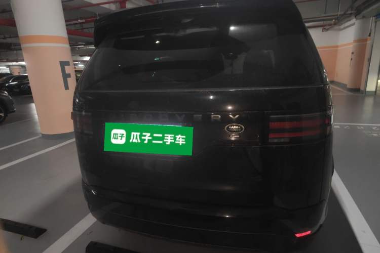 Used Land Rover Discovery 2023 Revised Version 360 PS R-Dynamic S
