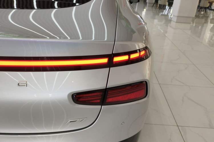 Used XPeng P7 2023 P7i 702 Pro Right Rear Taillight