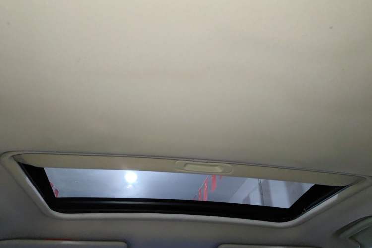 Used Mitsubishi Outlander 2018 2.0L Two-Wheel Drive Glory Edition 5 Seats