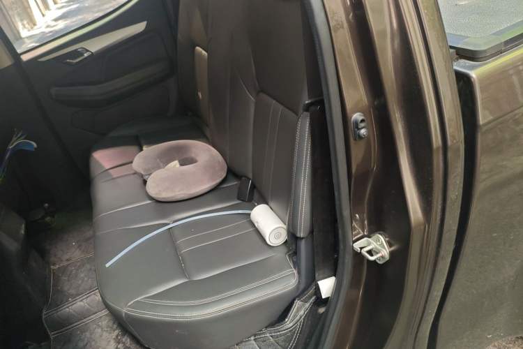 Used Isuzu JLM 2020 2.8T Classic Two-Wheel Drive Diesel Euro VI Comfort Plus Extended Version JE493ZLQ6E
