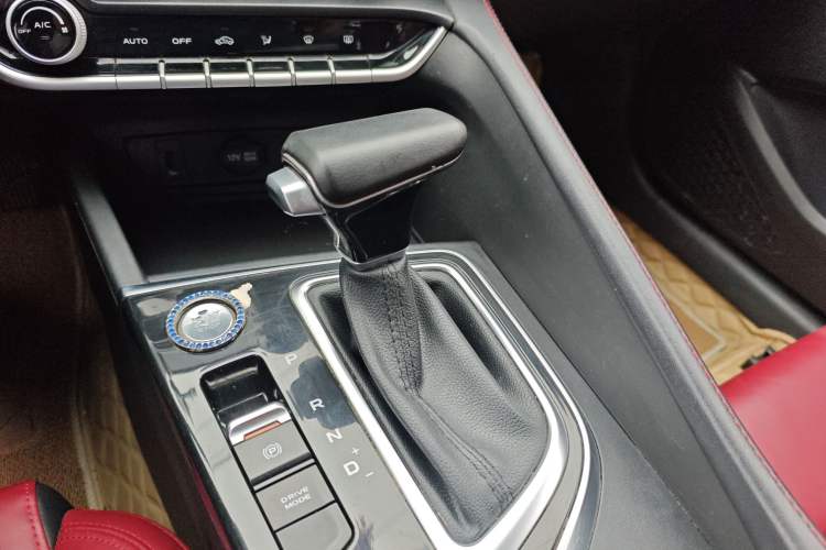 Used CHANGAN Eado 2020 PLUS Blue Whale NE 1.4T GDI DCT Flagship Model Gear Lever