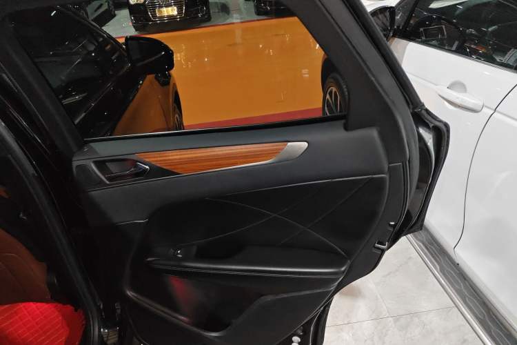 Used Lincoln MKC 2017 2.0T Four-Wheel Drive Zunya Edition