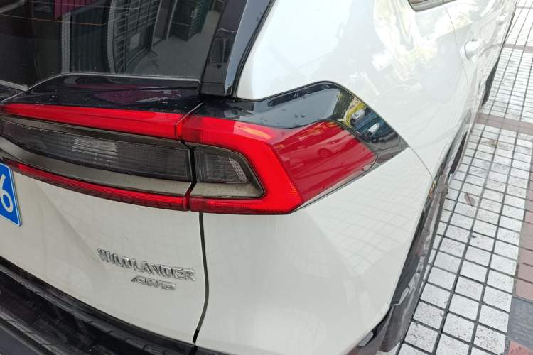 Used Toyota Wildlander 2024 2.0L CVT 4x4 Luxury PLUS Edition Right Rear Taillight