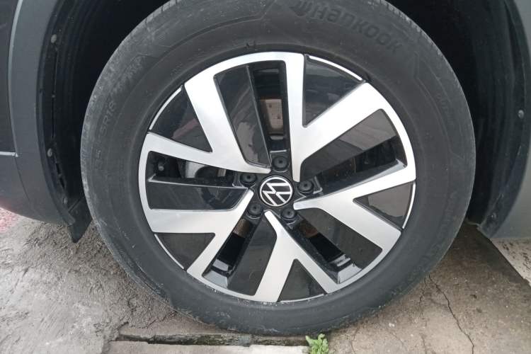 Used Volkswagen Tayron 2023 330TSI Two-Wheel-Drive Luxury Plus Advanced Version
