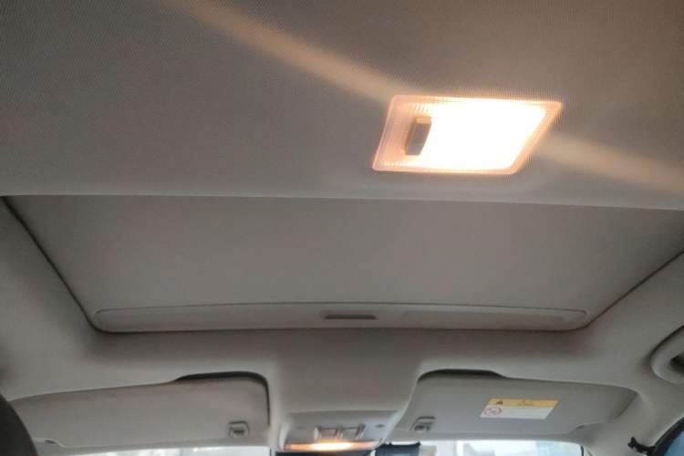 Used Buick Encore 2015 1.4T Automatic Two-Wheel Drive Urban Elite Version
