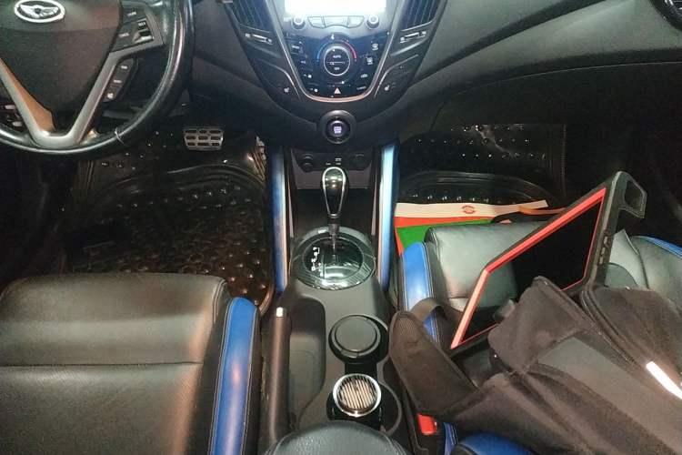 Used Hyundai Veloster 2015 1.6T Automatic Flagship Edition