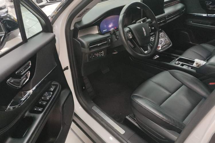 Used Lincoln Corsair 2022 2.0T Two-Wheel Drive Deluxe Edition