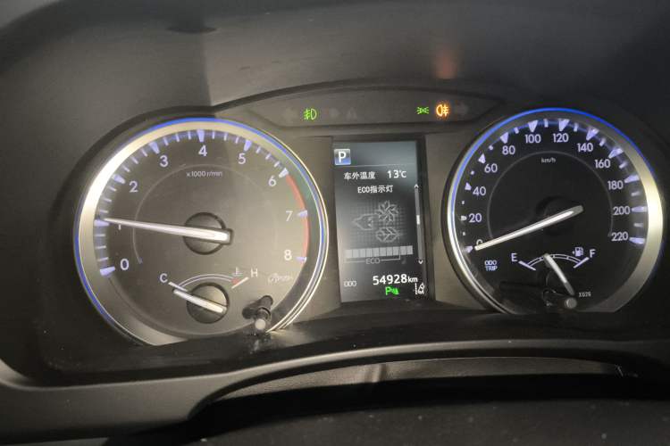 Used Toyota Highlander 2018 2.0T Four-Wheel Drive Luxury Version 7 Seats China VI Standard Instrument Cluster