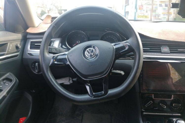 Used Volkswagen Bora 2016 1.6L Manual Comfort Model Steering Wheel