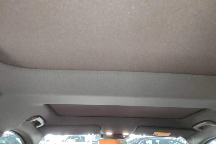 Used Li Auto L8 2024 Pro Model
