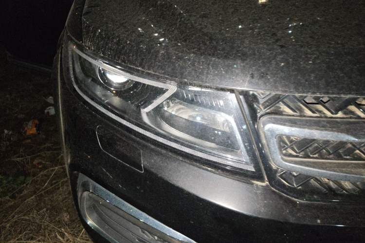 Used Zotye T600 2016 Sport Edition 2.0T DCT Luxury Model Right Front Headlight