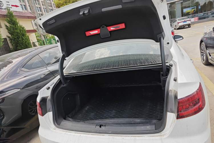 Used Audi A4L 2019 40 TFSI Ambition China VI
