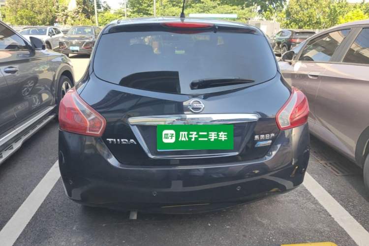 Used Nissan Tiida 2011 1.6L CVT Smart Version
