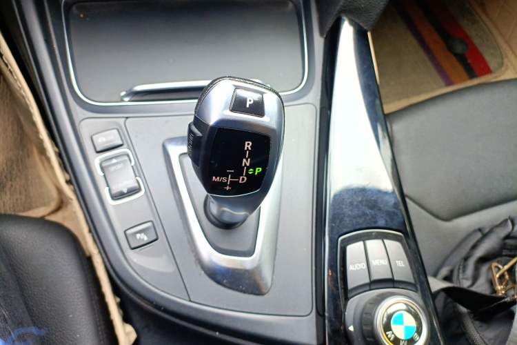 Used BMW 3 Series 2016 316Li Fashion Model Gear Lever