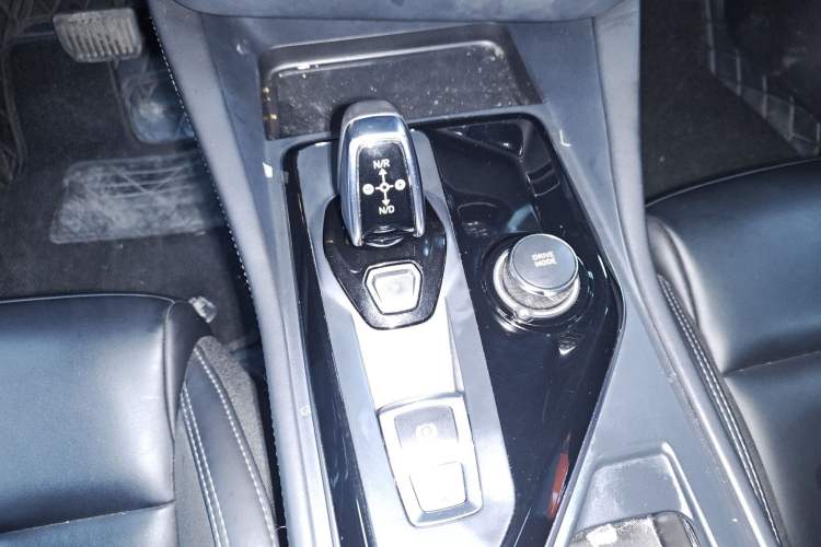 Used Lynk & Co 03 2022 1.5TD DCT JingPlus Gear Lever