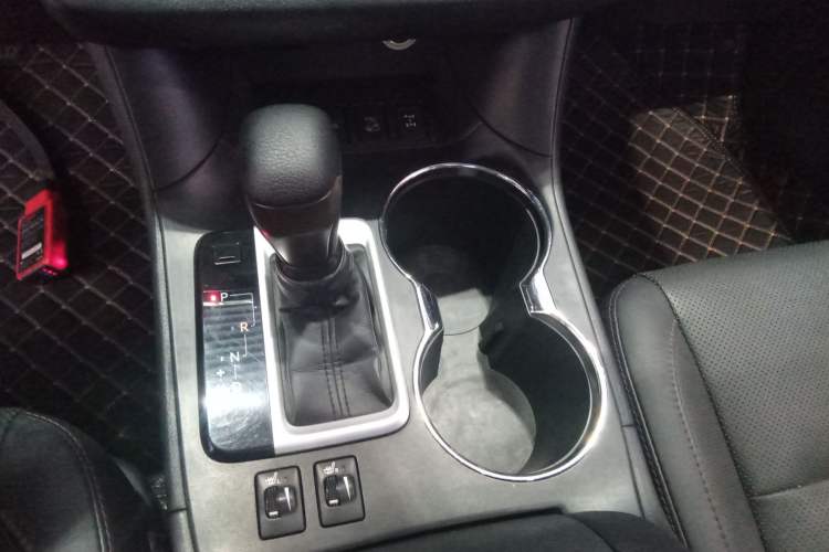 Used Toyota Highlander 2015 2.0T Four-Wheel Drive Luxury Edition 7-Seater