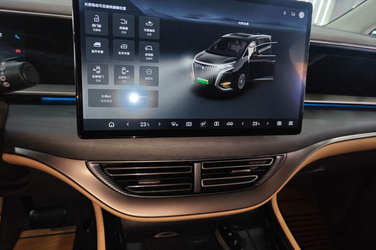 Used Denza D9 2022 EV 600 Four-Wheel Drive Flagship Model