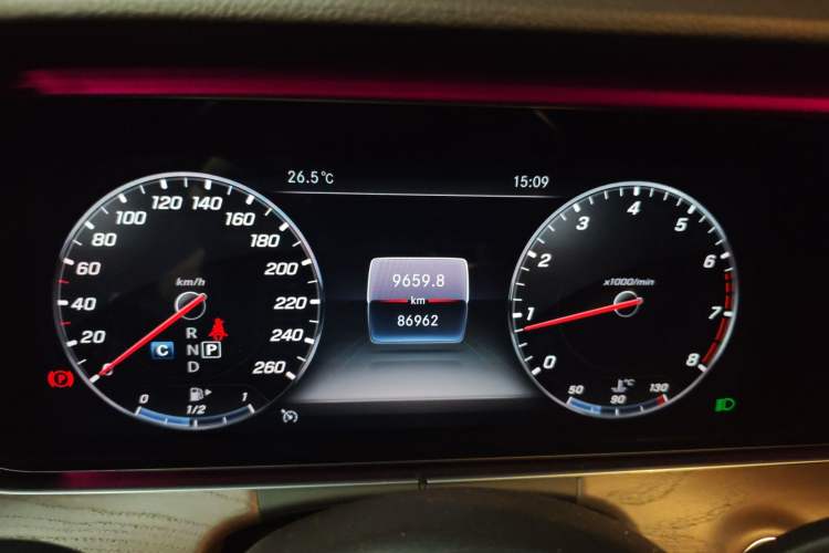 Used Mercedes-Benz E-Class 2020 Restyled E 300 L Exclusive Edition Instrument Cluster