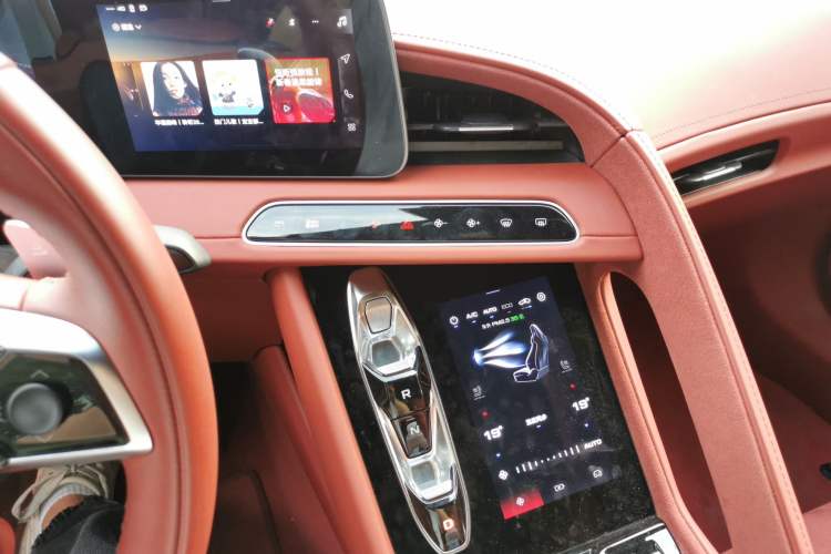 Used MG Cyberster 2024 501km Charming & Heartwarming Edition
