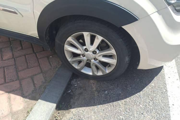 Used Kia Soul 2013 1.6L AT Premium Right Front Wheel Hub