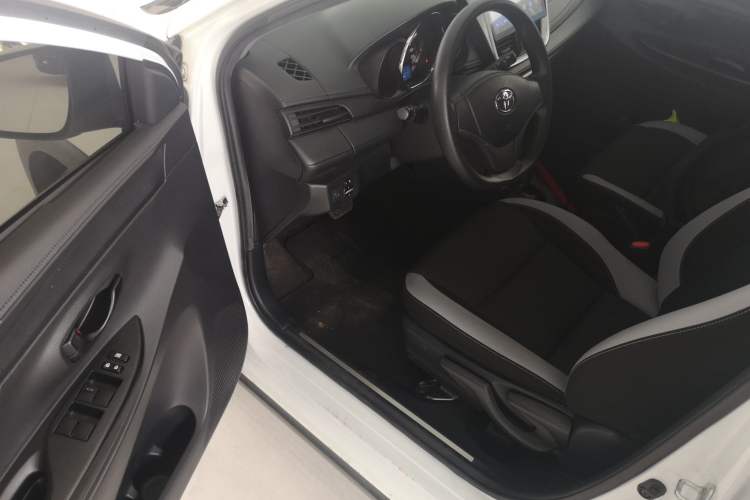 Used Toyota YARiS L Zhi Xuan 2020 X-Trail X 1.5L CVT Leading Edition
