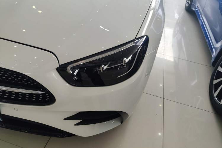 Used Mercedes-Benz E-Class 2021 Updated E 260 Fashion Sport Edition
