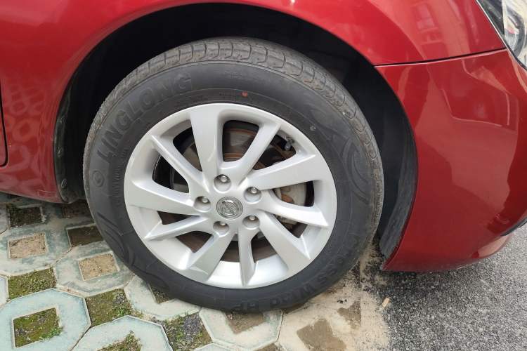 Used Nissan Tiida 2016 1.6L CVT Cool Dynamic Edition
